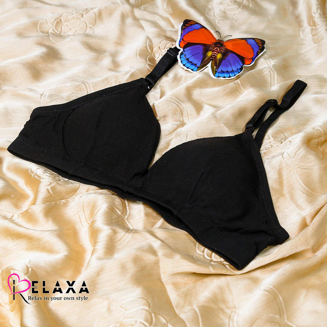 Teeny Hookless bra